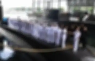 Nasi Sudah Jadi Bubur, Anak Balitanya Larang Sang Ayah Pergi Tugas di KRI Nanggala-402, Istri Lettu Imam Adi Kini Nyesal Tak Cepat Lakukan Ini: Maafin Mama Ya Pa
