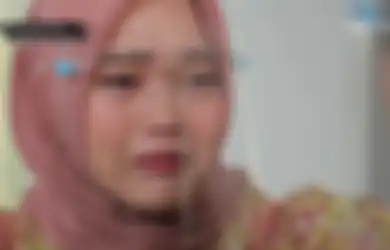Ujian Datang Silih Berganti, Konflik Orang Tuanya Belum Kelar, Kini Nama Putri Delina Digunakan untuk Modus Penipuan: Hati-hati, Kami Tidak Pernah Beri Giveaway