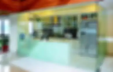 3 Fakta Positif Dapur Putih Terpisah Transparan dengan Ruang lain