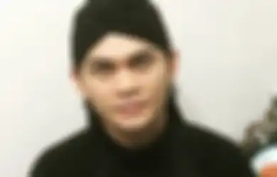 Heboh Babi Ngepet di Depok Setelah Pria Berjubah Hitam Berubah Wujud, Mbah Mijan Bongkar Fakta, Sebut Ciri Kaki Depan Mirip Tangan Manusia 