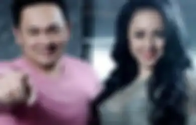 Bikin Pangling, Regina Si Mantan Istri Siri Farhat Abbas Tampil Bak ABG dengan Lipstik Merah Cetar, Ini Potretnya