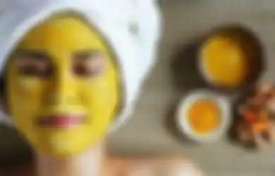 Resep Masker Kunyit Madu Buat Mencerahkan Wajah. Coba Bikin, Yuk!