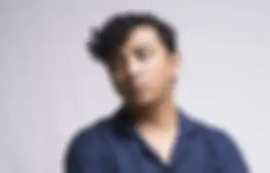 10 Rekomendasi Lagu Indie Terfavorit Milik Sal Priadi Pilihan HAI!