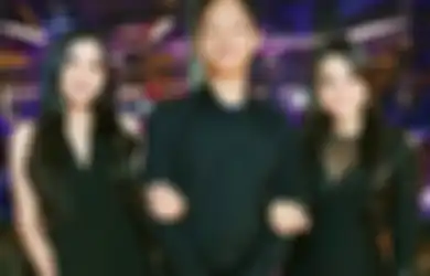 Ketiban Rejeki Nomplok, Lagi Jalan-jalan Santai di Dubai Azriel Hermansyah Justru Bertemu Pesepakbola Legendaris Ronaldinho, Aksinya Hingga Tuai Iri dari Thariq Halilintar: Kok Bisaaa?