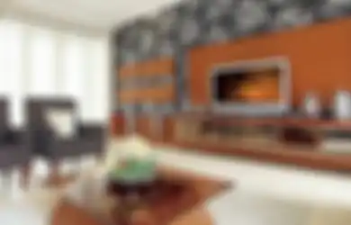 Sentuhan Klasik Wallpaper Floral jadi Focal Point di Ruang Keluarga  