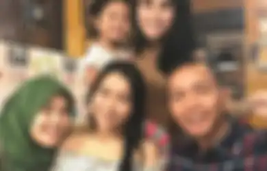 Pantas Ayu Ting Ting Tak Kunjung Nikah Lagi, Paranormal ini Terawang Sosok yang Selama Ini Membebani Sang Artis Kondang