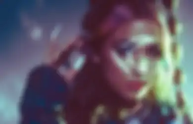 Perhatiin, Ada Perubahan Diri Alaina Castillo di Album Debutnya, ‘parallel universe’