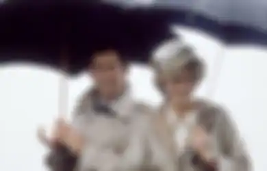 6 Fashion Kompak Prince Charles dan Princess Diana. Kece Abis!