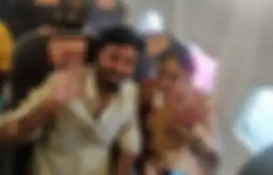 Sok-sokan Kabur dari Tsunami Covid-19 India, Pasangan Ini Nekat Booking Pesawat untuk Laksanakan Pernikahan di Atas Langit Sambil Bawa Ratusan Tamu Undangan, Maskapai dan Agen Travel Langsung Kena Apesnya