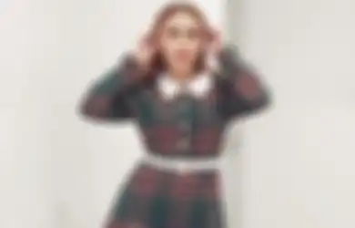Ngaku Jomblo Usai Batal Dinikahi Adit Jayusman, Peramal Ini Tiba-tiba Sebut Ayu Ting Ting Bakal Dipinang Bule hingga Dibawa ke Negara Asalnya: Bukan Orang Indonesia, Matanya Biru