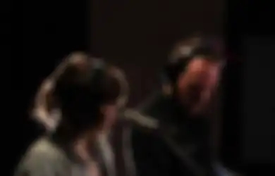 Chvrches Cover Lagu Legendaris 'The Killing Moon' Milik Echo & The Bunnymen