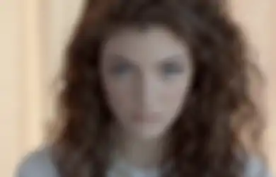 Lorde Isyaratkan Comeback Lewat 'Solar Power', Single Atau Album?