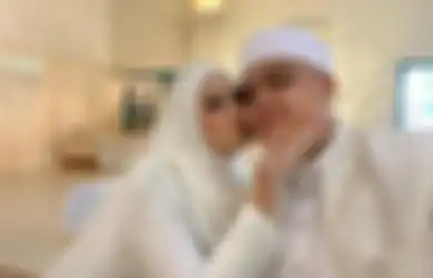 Niatnya Temani Sang Adik Jalan-jalan, Alvin Faiz Malah Jadi 'Obat Nyamuk' Disuguhi Romantisme Ameer Azzikra dan Nadzira Shafa: Sabar...