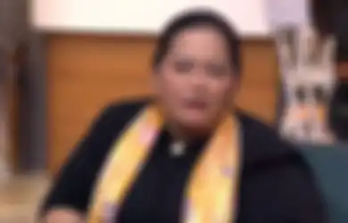 'Bak Datang dari Langit', Ramalan Lawas Mbak You Ini Kembali Viral, Netizen Cocokologi Inisial Artis T yang Langsung Booming di Tahun 2022, Siapa?