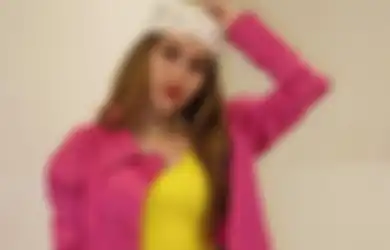 Mendadak Pamer Potret Instagram dengan Gaya SWAG, Busana Ayu Ting Ting Kembali Jadi Sorotan Netizen: Ntar Disangka Plagiat Lagi
