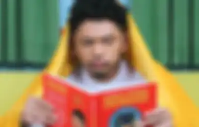 Basboi Kasih Panduan Beranjak Dewasa Lewat Debut Albumnya 'Adulting For Dummies'