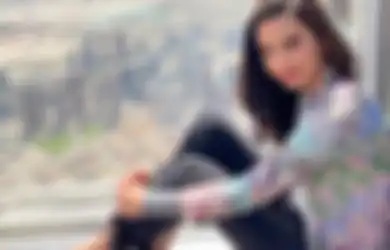 Raline Shah Jarang Ngalis dan Suka Lipstik Warna Nude, Natural Banget!