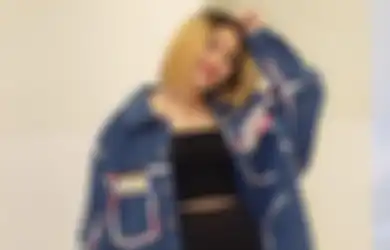 Tak Ada Angin Tak Ada Hujan, Ayu Ting Ting Tiba-tiba Posting Foto Kedai Sambil Posting Kalimat Bijak Menohok: Apa Mungkin...