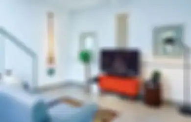 Pilih TV sesuai Kebutuhan, Apa Beda Basic TV dengan Smart TV?