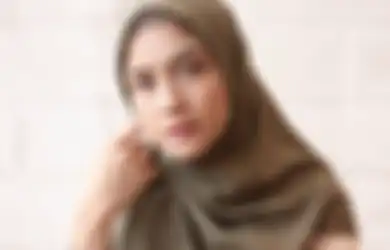 Cocok untuk Sehari-hari, Simak Tips Hijab Simpel ala Revalina S Temat!