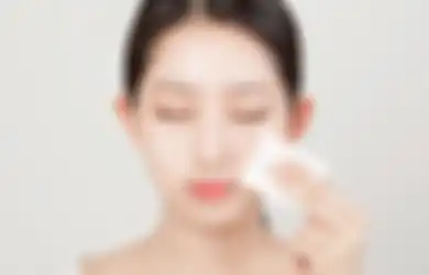 3 Rekomendasi Hydrating Toner, Bikin Kulit Wajah Glowing dan Lembap!