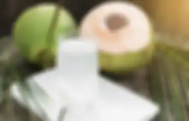 Bahaya! Hentikan Kebiasaan Minum Air Kelapa Bila Tubuh Kita Sedang dalam Kondisi Ini, Bisa Mengancam Nyawa