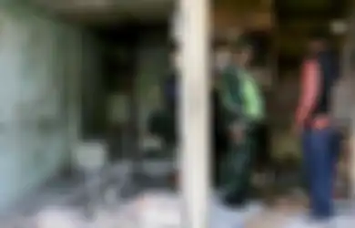 Di Facebook Sok Jago Tantang Satgas Covid-19, Warung Burjo Ini Langsung Dijebol Satpol PP Sampai Kursi dan Mejanya Disita, Ternyata Ini Permasalahannya