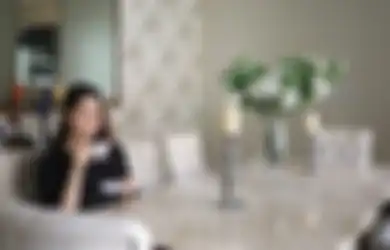 Sudah Jarang Muncul di TV, Ratu Sinetron Indonesia Ini Menikah dengan Atlet dan Buka Warung Makan, Potretnya Saat Layani Pembeli Jadi Sorotan