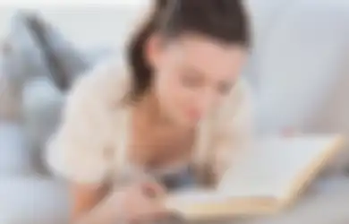 Kenapa Virgo dan Gemini Termasuk Zodiak yang Suka Banget Baca Buku?