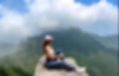 Innalillahi Wa Innailaihi Rojiun, Niat Cari Spot Aestetik untuk Selfie, Selebgram Ini Malah Tewas Tergelincir di Air Terjun