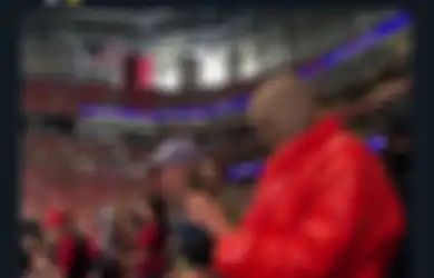 Lagi Bikin Album Baru, Kanye West Tinggal di Stadion