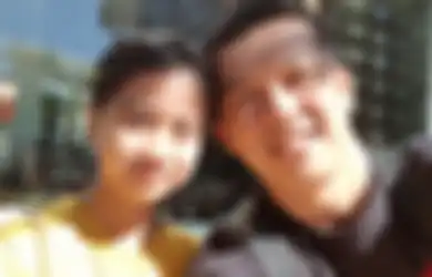 4 Fashion Kompak Natarina Alika Hidayat Bareng Papa, Taufik Hidayat