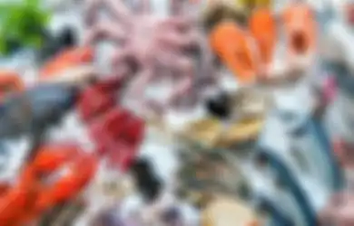 Seafood Bisa Mengatasi Rambut Rontok? Ada Makanan Lain Juga!