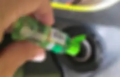 Hot News! Diteteskan ke Tangki Bensin, Minyak Kayu Putih Disebut Bisa Bikin Irir Bahan Bakar, Begini Hasil Temuannya
