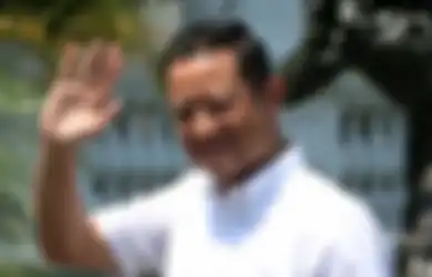 Penyidik KPK Dipotong Gajinya Gara-gara Bully Saksi Kasus Bansos Covid-19, Juliari Batubara Dapat Keringanan Setelah Dicaci Masyarakat, ICW Cium Kejanggalan