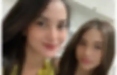 6 Gaya Kece Anak Ririn Ekawati, Jasmine Abeng Pakai Outfit Hitam