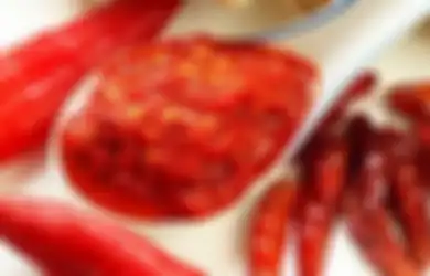 Mitos Makan Cabai Saat Hamil: Benarkah Bisa Membakar Mata Bayi hingga Sebabkan Keguguran?