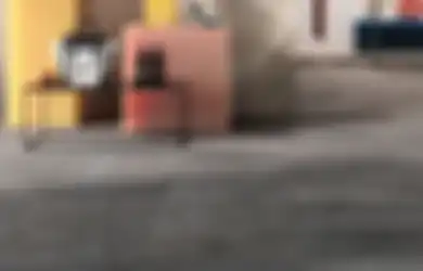 Jadi Rahasia Para Tukang, Gunakan Air Panas dan Sikat Lembut Saat Bersihkan Unpolished Tile, Mengilap Hanya dalam Hitungan Menit!