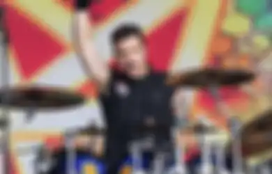 Cover Lagu 'Bad Guys' Billie Eilish, Drummer Anthrax: Ini Lagu Keren
