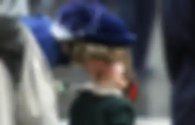 Dikenal Ramah, Intip 7 Foto Kebersamaan Princess Diana dengan Anak Kecil. Sweet Abis!