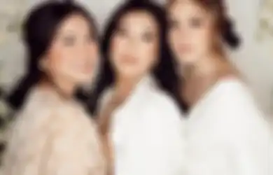 Geng Glamor Tyna Kanna dan Paola Tambunan