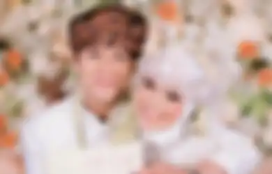 Lesti Kejora Diisukan Hamil Anak Pertama, Gaun Putih Istri Rizky Billar Saat Acara Tasyakuran Pernikahan Jadi Sorotan