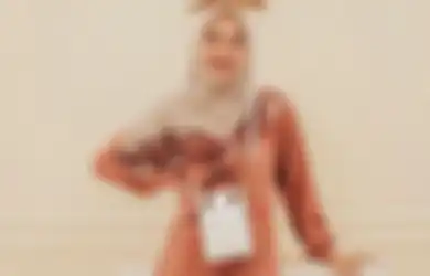 Rencana Pernikahannya Terbongkar, Ria Ricis Makin Go Public Bikin Warganet Baper Abis Saat Hadiri Acara Awards dengan Teuku Ryan