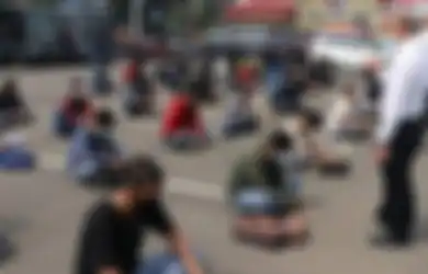 Jiwa Bar-barnya Bergejolak, Hari Pertama Sekolah Tatap Muka, Puluhan Pelajar di Tangerang 'Merayakannya' dengan Tawuran