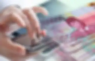 Terjerat Hutang Pinjol hingga Rp 1,2 Miliar, Teller Bank BUMN Ini Nekat Kuras Uang Nasabah untuk Pelunasan, Berikut Modus dan Aksinya