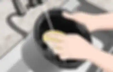 Ibu-ibu se-Indonesia Mesti Tahu Ini, Cara Mudah Bersihkan Rice Cooker agar Nasi Tidak Cepat Basi, Cuma Butuh Waktu 15 Menit!