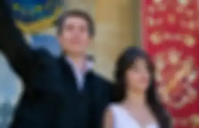 Penjelasan Ending Film Cinderella Camila Cabello. Penutup yang Pas?