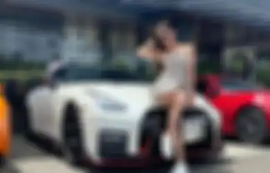 Curi-curi Foto Bareng Syahrini di Pesta Dugem, Kini Ayu Thalia Sewa Pengacara Angel Lelga Urus Rekaman Daging Ketemu Daging