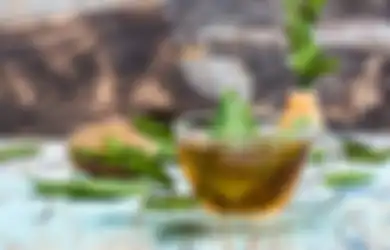 Minum Air Rebusan Daun Salam, Ini 5 Manfaat yang Tubuh Kita Rasakan!