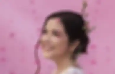 Gandeng Personil HIVI!, Tasya Kamila Rilis Single Baru Selalu Riang Serta Gembira